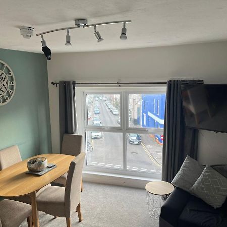 Topzy-Turvy - 1 Bedroom Apartment Swansea Ngoại thất bức ảnh